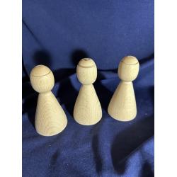 Лялечка-дівчинка з віночком