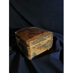 Шкатулка квадратна. Скриня .