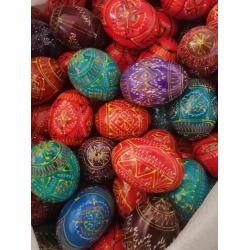 Писанка українська велика з орнаментом 