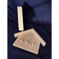 Ключниця - будиночки з дерев'яними гачками