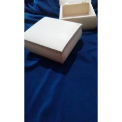 Шкатулка-скринька дерев'яна 150*150 мм