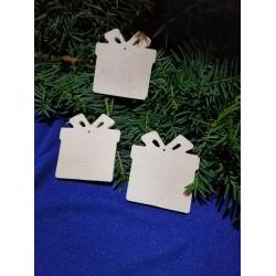 Підвіска-подаруночок 75*80 мм (дерево)