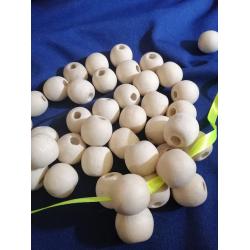 Намистини 20 мм бук отвір 6 мм ( упак 1тис )